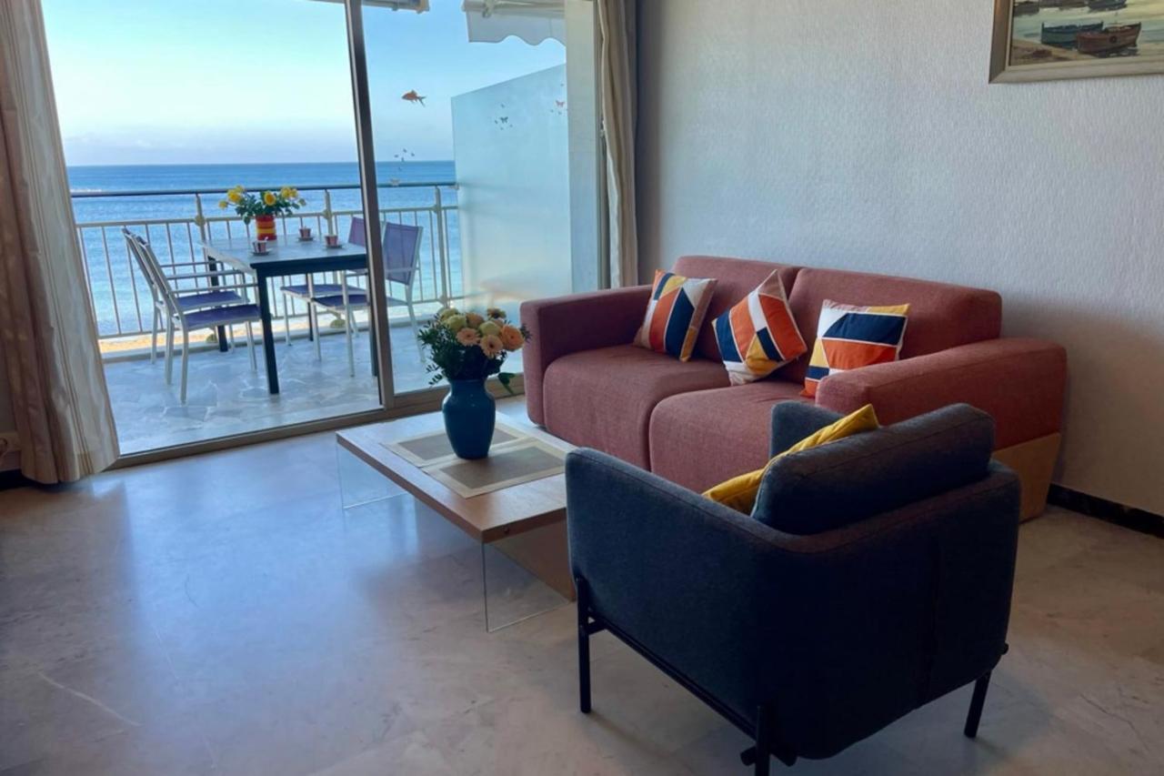 Seafront One Bedroom Apartment With A Terrasse Swimming Pool And A Parking Antibes Exterior photo