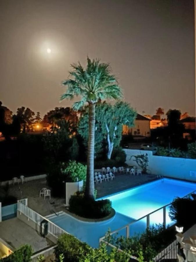 Seafront One Bedroom Apartment With A Terrasse Swimming Pool And A Parking Antibes Exterior photo